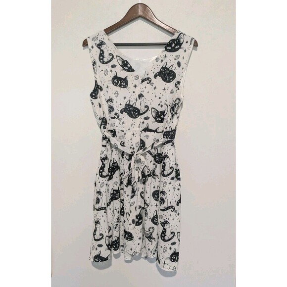 L.A Soul Cosmic Cats L Printed Fit-Flare Dress Sleeveless Pockets Black White - Picture 2 of 6